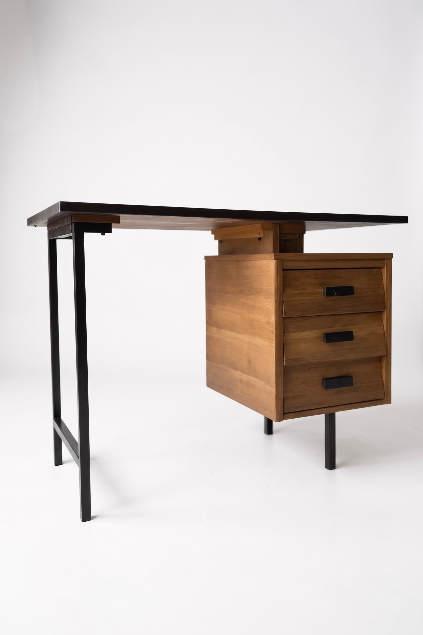 Bureau Pierre Paulin modèle CM 172 - 1950 - Miniature 2