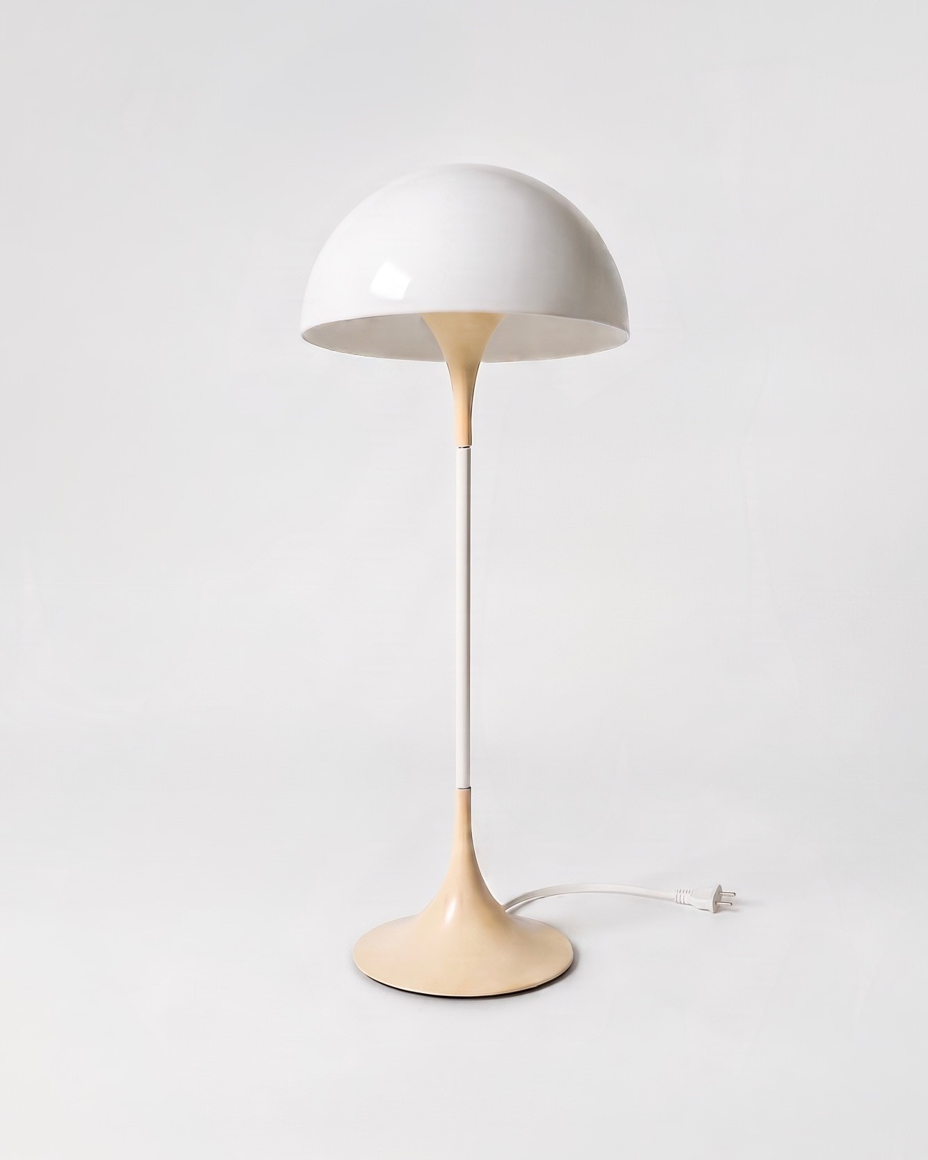 Lampadaire Panthella par Verner Panton pour Louis Poulsen - 1970